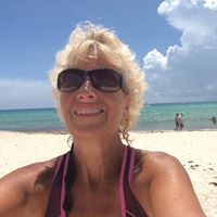 Angela Lutz Photo 17