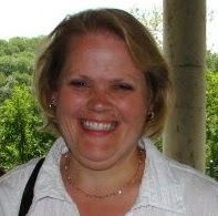 Michelle Larson Photo 33