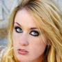Laura Ruth Photo 39