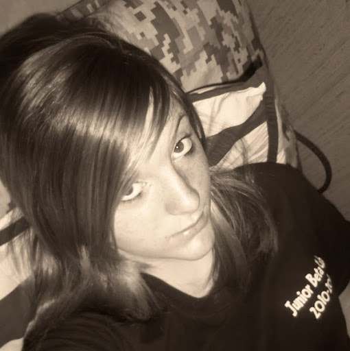 Jennifer Randall Photo 32