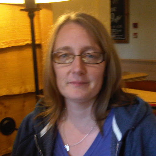 Laura Barton Photo 35