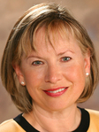 Elizabeth Perry Photo 3