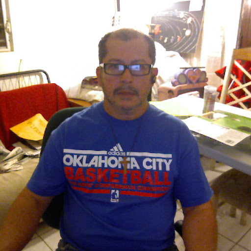 Melvin Gonzalez Photo 17