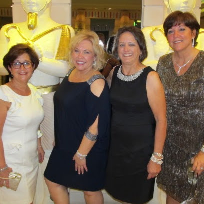 Debra Robinson Photo 28