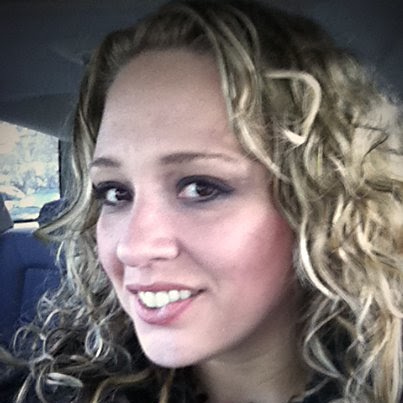 Michelle Sanders Photo 33