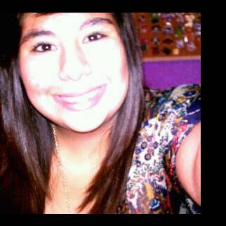 Julie Mata Photo 12