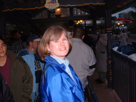 Elizabeth Moser Photo 16
