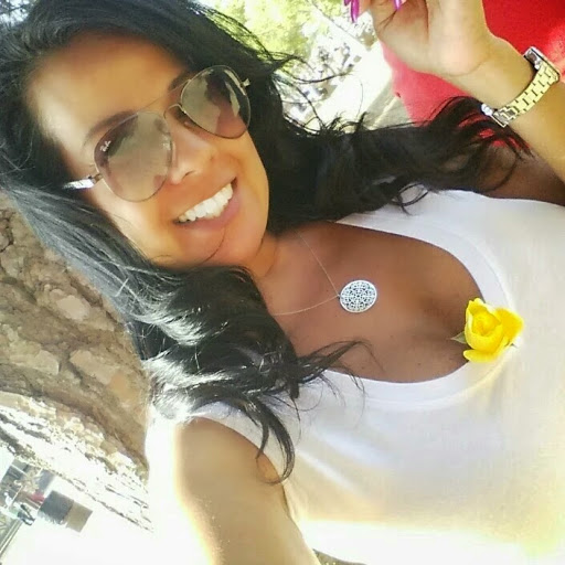 Theresa Garcia Photo 42