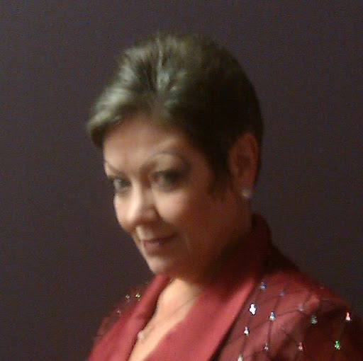 Jacqueline Klein Photo 33