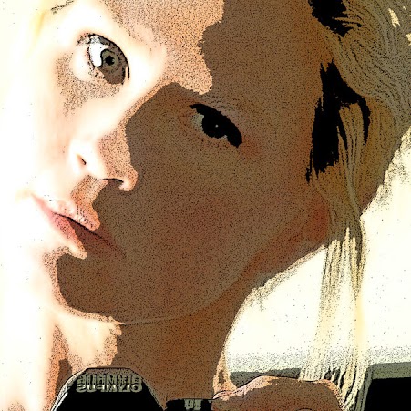 Jamie Larsen Photo 37
