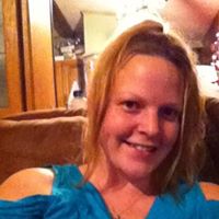 Sarah Schalk Photo 16