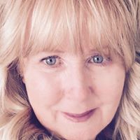 Vicki Nolan Photo 24