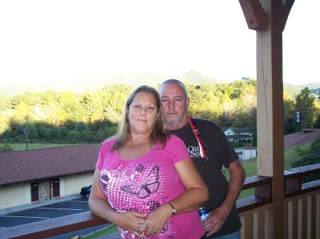 Lori Carter Photo 14