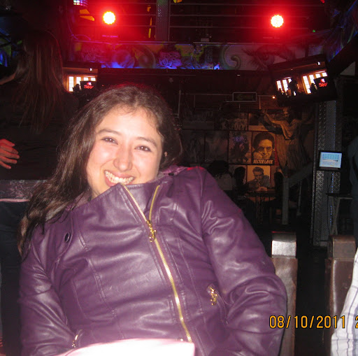 Adriana Morales Photo 12