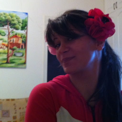 Sarah Nicolas Photo 10
