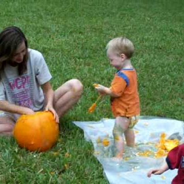 Elizabeth Clements Photo 31