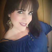 Lisa Hull Photo 23