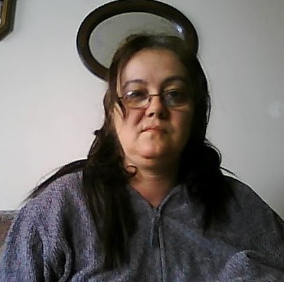 Louise Barnes Photo 26