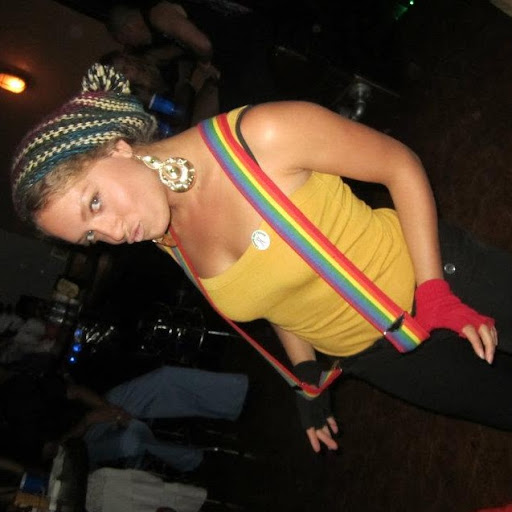 Christy Fox Photo 27