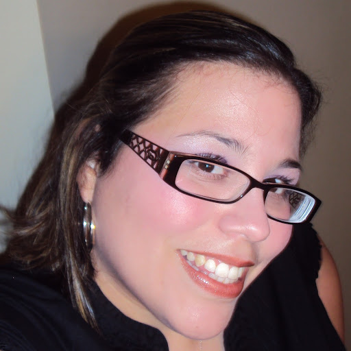 Angela Garcia Photo 15