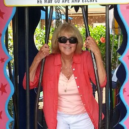 Marilyn Anderson Photo 42