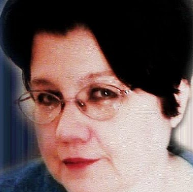Suzanne Castro Photo 34