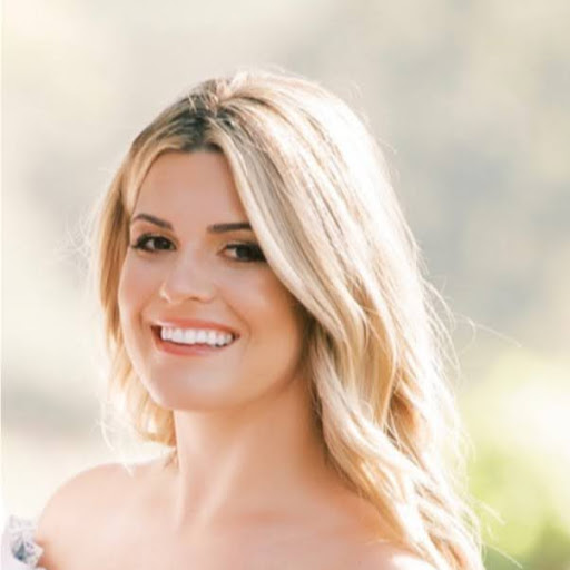 Elizabeth Hardin Photo 29