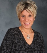 Suzanne Taylor Photo 3