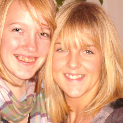 Christine Devries Photo 10