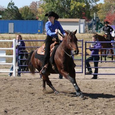 Danielle Baker Photo 30