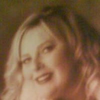 Julie Latham Photo 17