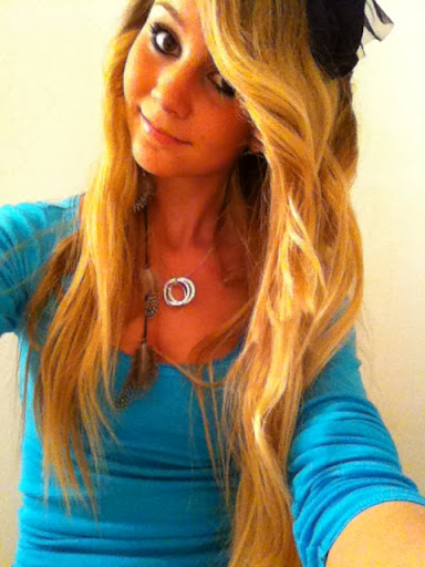 April Renner Photo 3