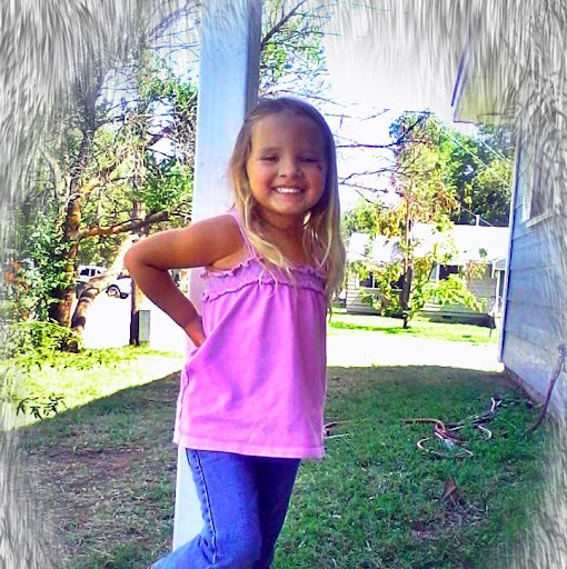 Teresa Hanan Photo 6