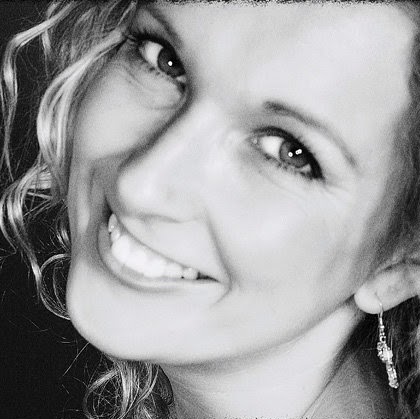 Eva Johnson Photo 14