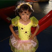 Elisa Sandoval Photo 9