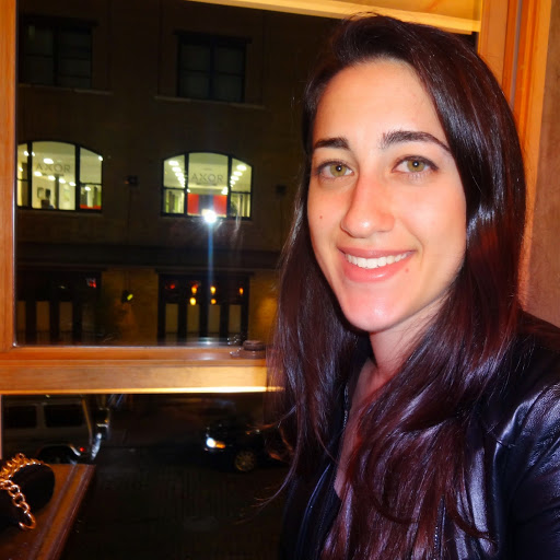Catherine Owens Photo 6