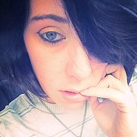Emily Skelton Photo 23