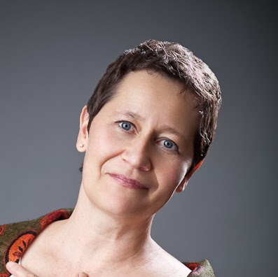 Susan Lange Photo 29