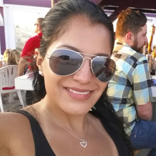 Stephanie Acevedo Photo 31