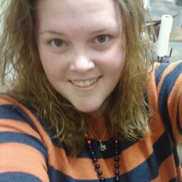 Andrea Benton Photo 6