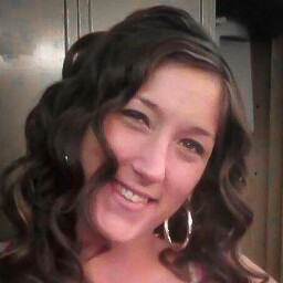Laura Clements Photo 5