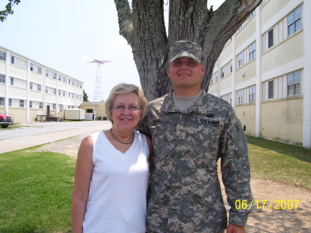 Linda Small Photo 7