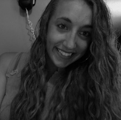 Sarah Burnette Photo 21