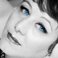 Laurie Neary Photo 10