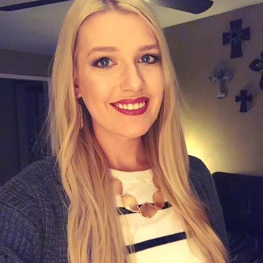 Paige Perry Photo 36