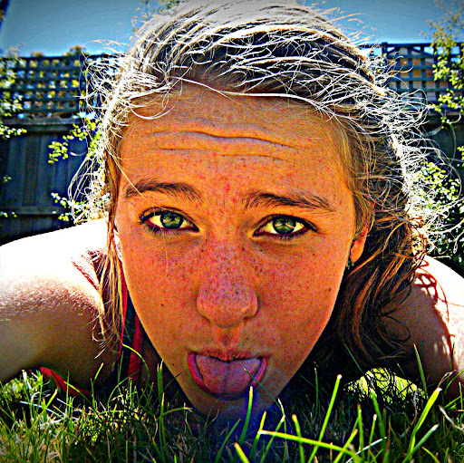 Elise Cook Photo 8