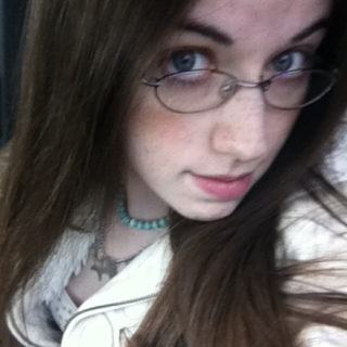 Jessica Williamson Photo 15