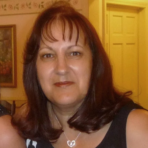 Vicki Holland Photo 13