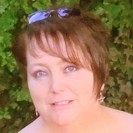 Lisa Foote Photo 19