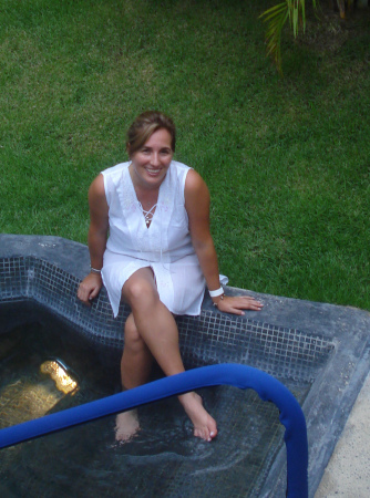 Cristina Hernandez Photo 4